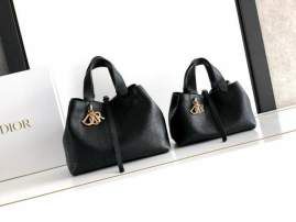 Picture of Dior Handbags _SKUfw239292749fw